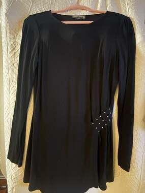 Tango Mango Collection Long Sleeve Tunic Size M Black Rhinestone Accent